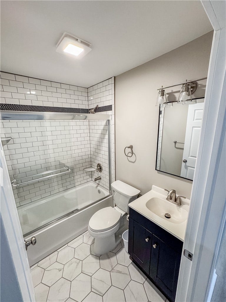 Main bathroom