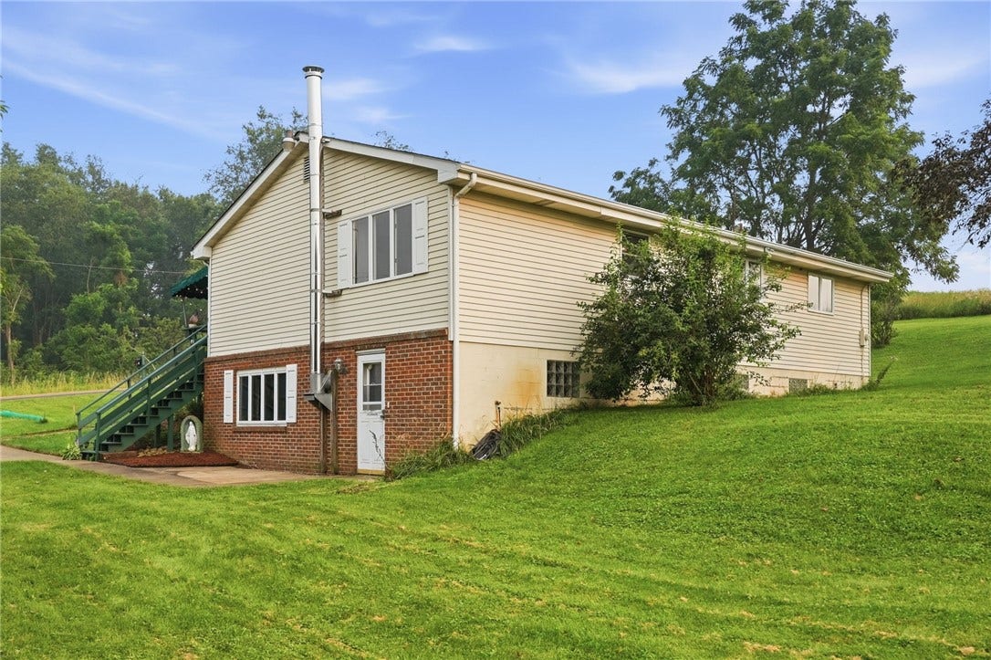 149 Bell Memorial Church Rd, Latrobe, PA 15650
