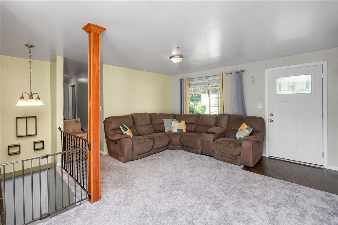 561 Anderson Ave, Pittsburgh, PA 15239 561 Anderson Ave, Pittsburgh, PA 15239