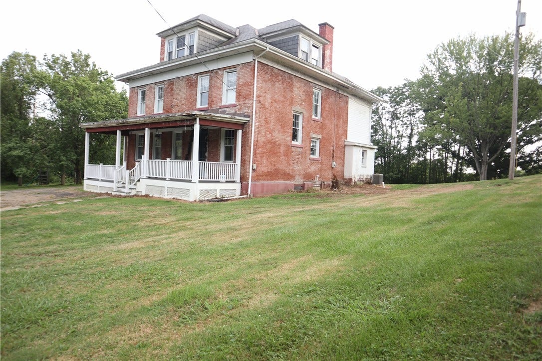847 Old National Pike, Brownsville, PA 15417