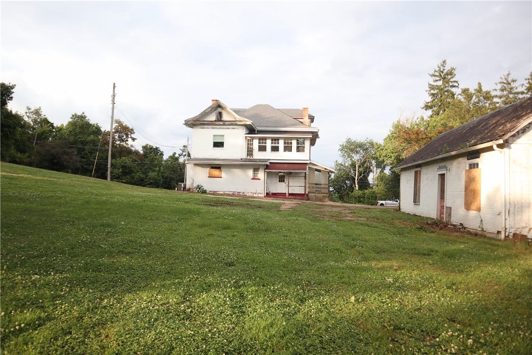 847 Old National Pike, Brownsville, PA 15417