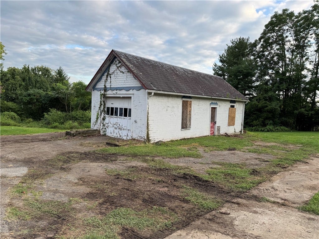 847 Old National Pike, Brownsville, PA 15417