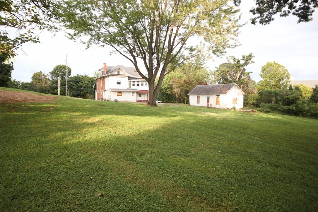 847 Old National Pike, Brownsville, PA 15417