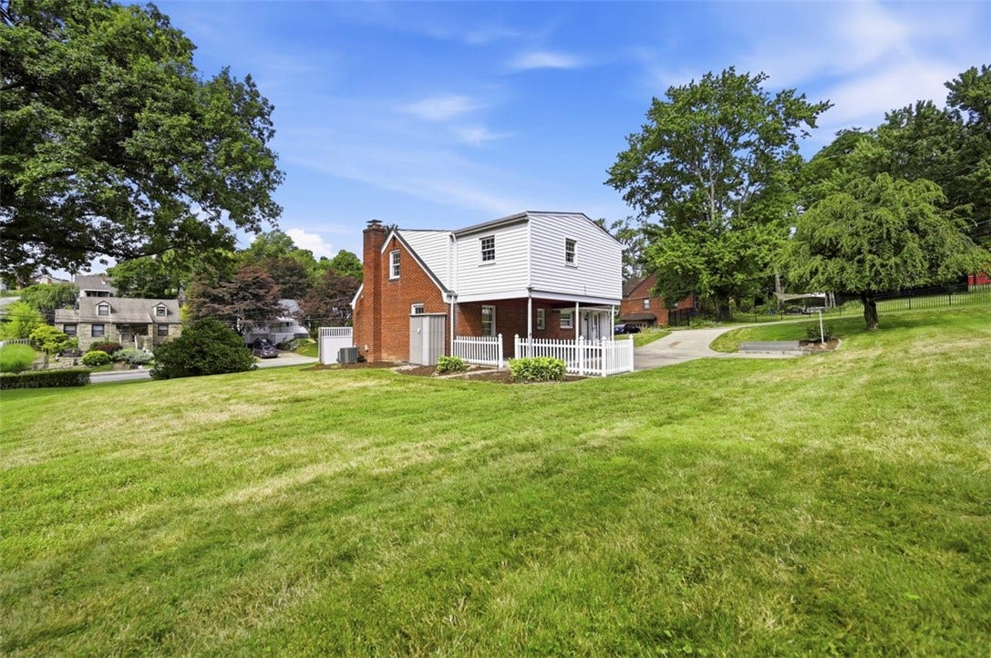 251 Horning Rd, Bethel Park, PA 15102