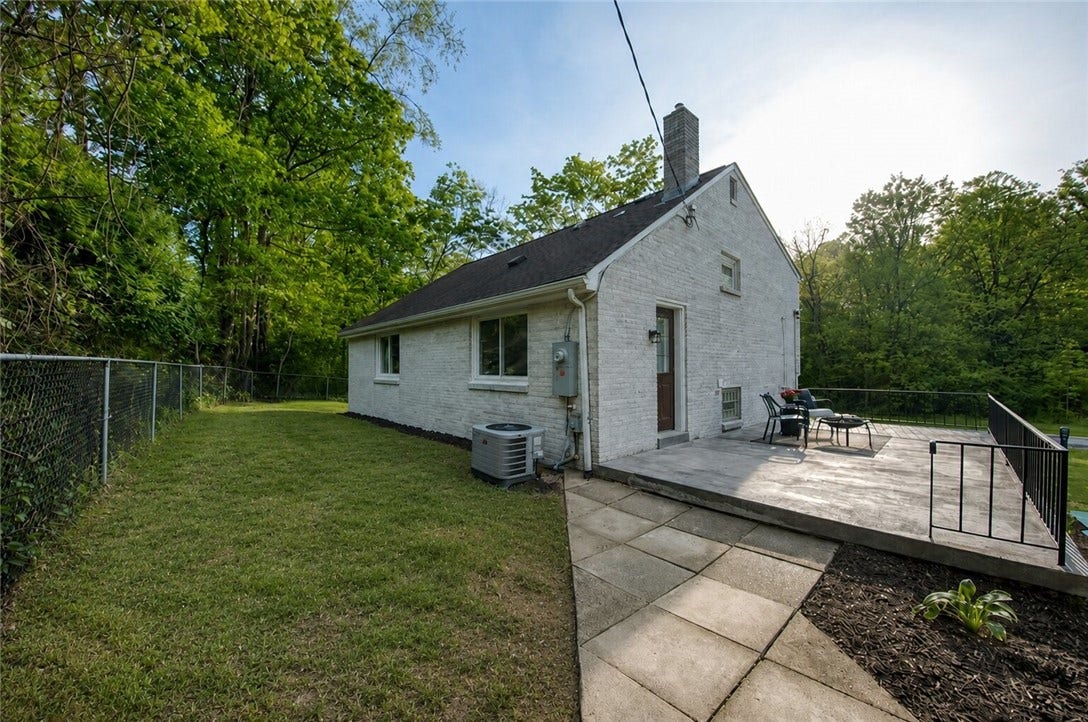 2661 Old Washington Road, Pittsburgh, PA 15241 2661 Old Washington Road, Pittsburgh, PA 15241