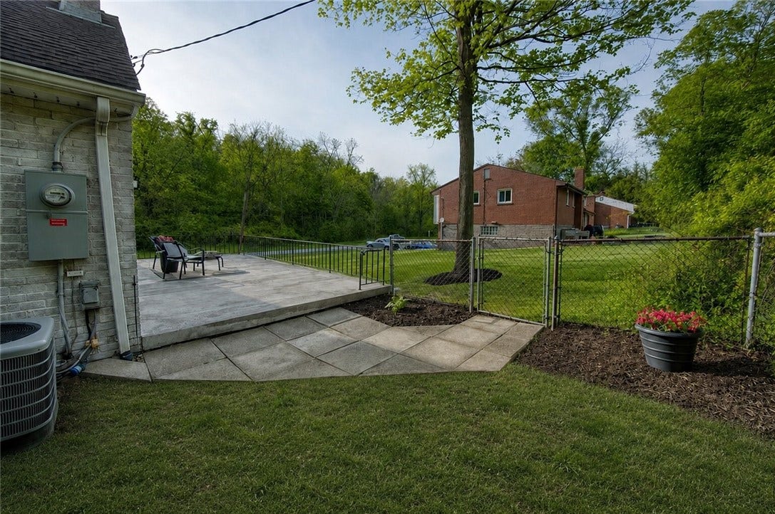 2661 Old Washington Road, Pittsburgh, PA 15241 2661 Old Washington Road, Pittsburgh, PA 15241