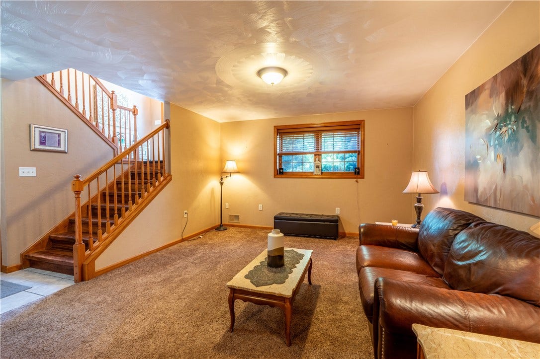 1519 Jennifer Court, Irwin, PA 15642