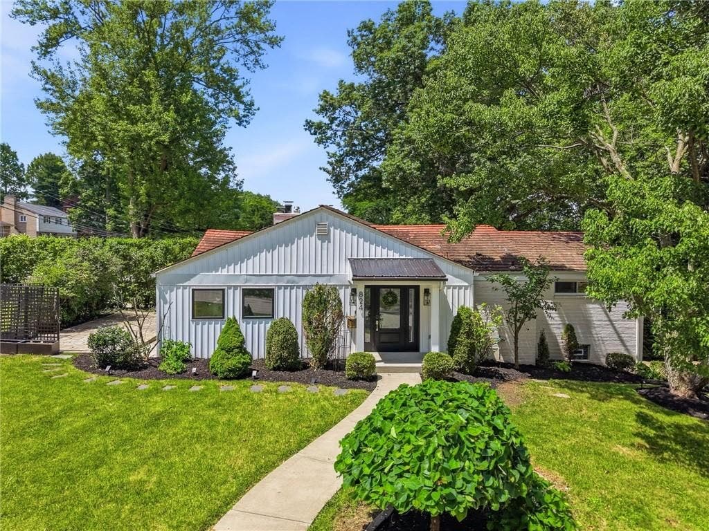 824 Foxland Drive, Pittsburgh, PA 15243 824 Foxland Drive, Pittsburgh, PA 15243