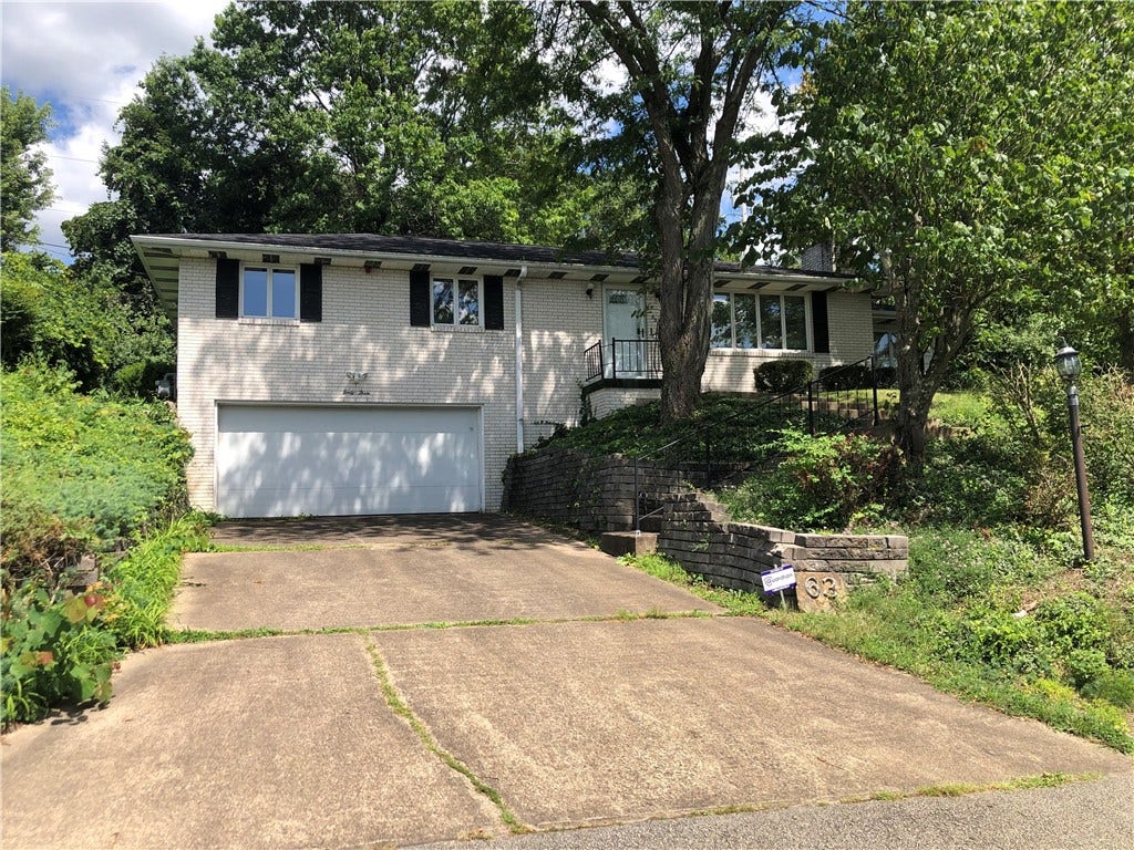 63 ROOSEVELT DR, Uniontown, PA 15401