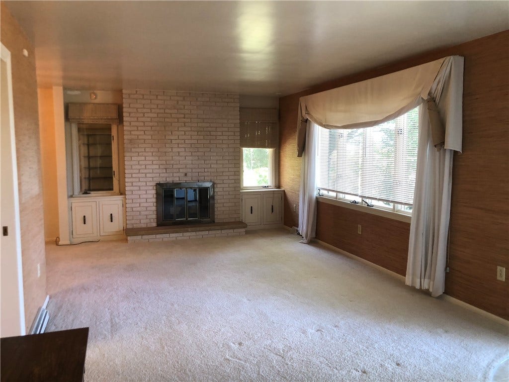 63 ROOSEVELT DR, Uniontown, PA 15401