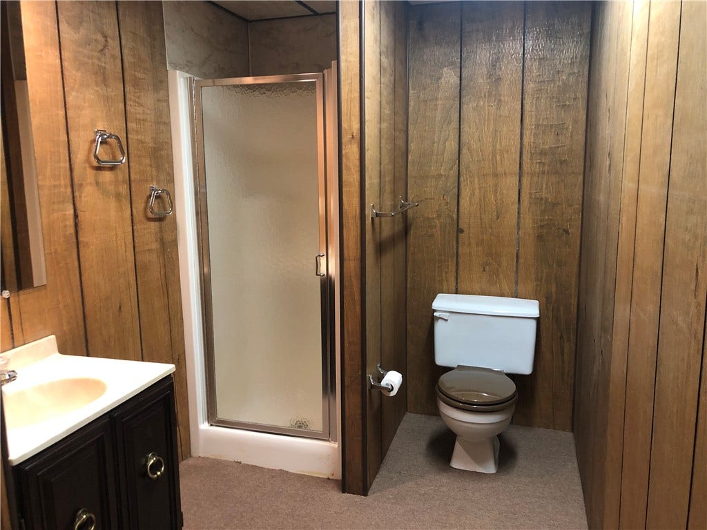 63 ROOSEVELT DR, Uniontown, PA 15401