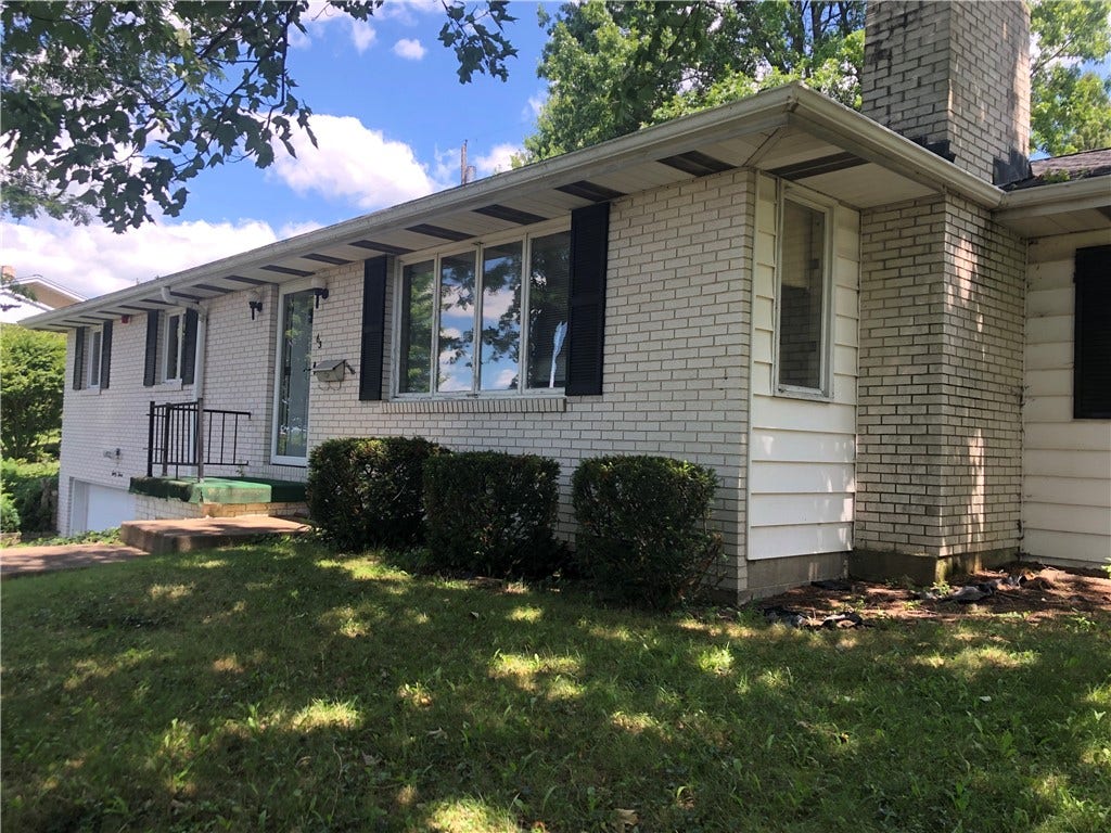 63 ROOSEVELT DR, Uniontown, PA 15401