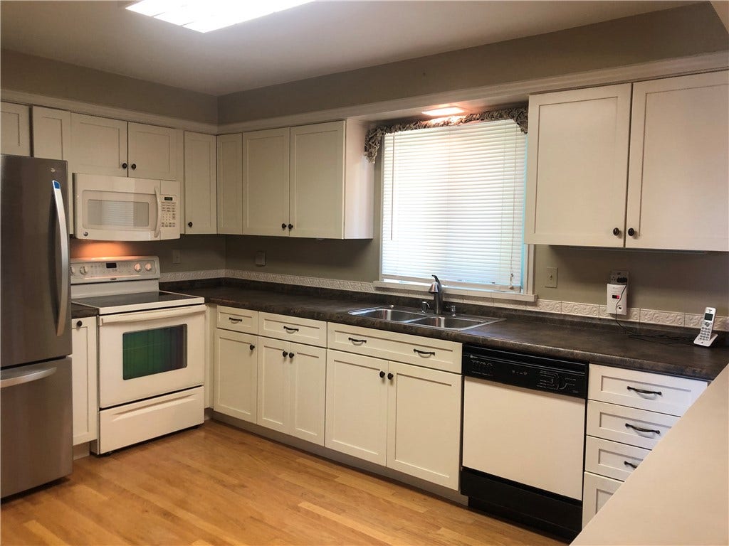 63 ROOSEVELT DR, Uniontown, PA 15401