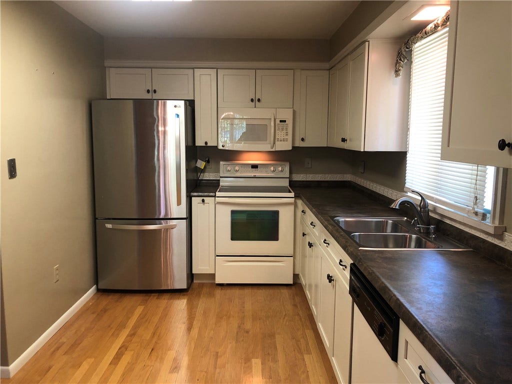 63 ROOSEVELT DR, Uniontown, PA 15401