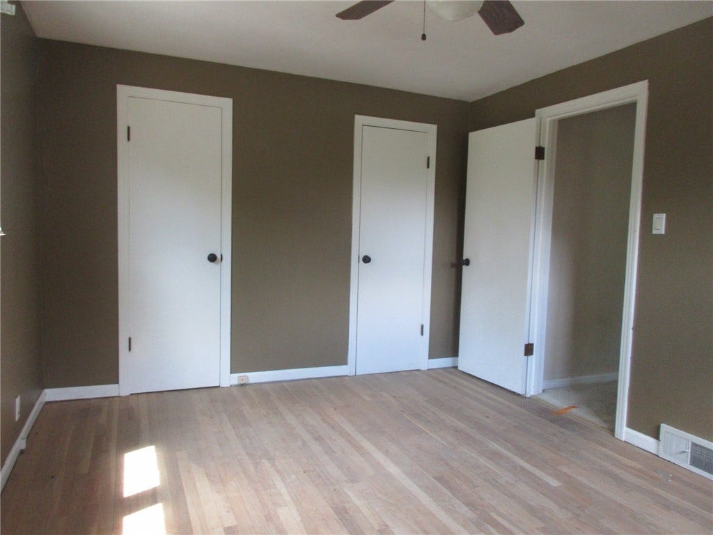 955 Buena Vista St, Washington, PA 15301