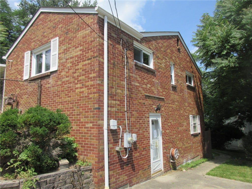 955 Buena Vista St, Washington, PA 15301