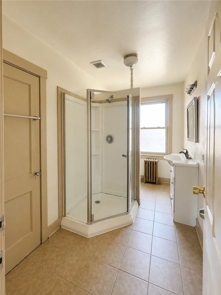 5713 Pocusset St, Pittsburgh, PA 15217