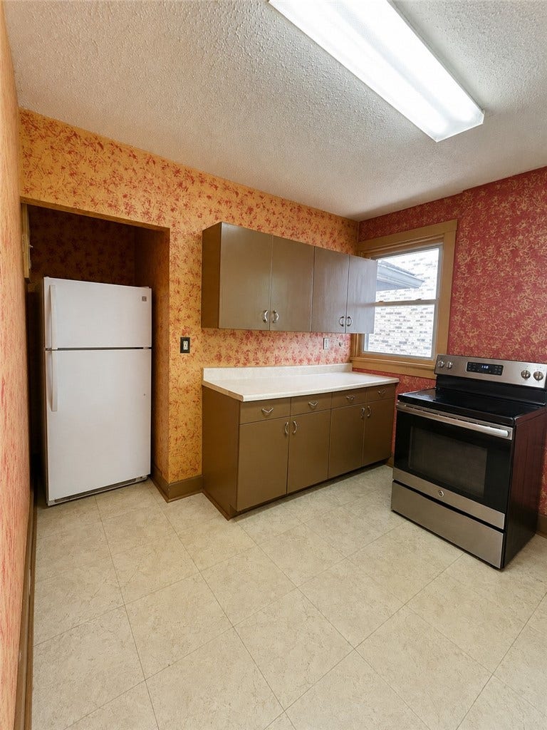 5713 Pocusset St, Pittsburgh, PA 15217