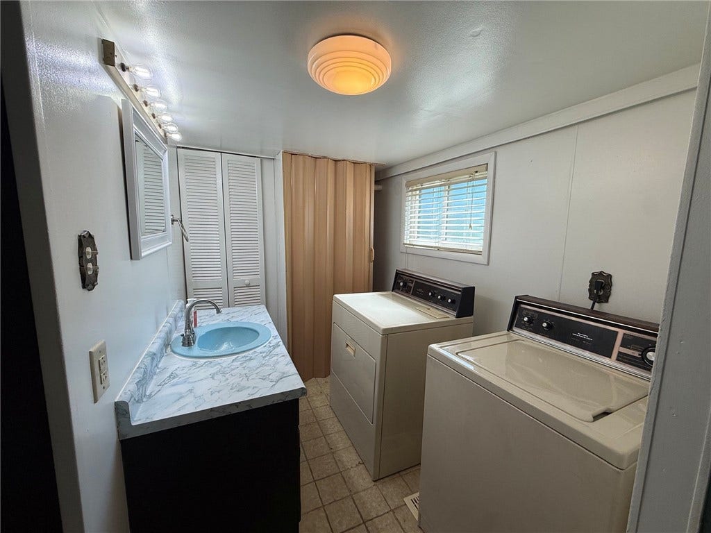905 W Wylie Avenue, Washington, PA 15301