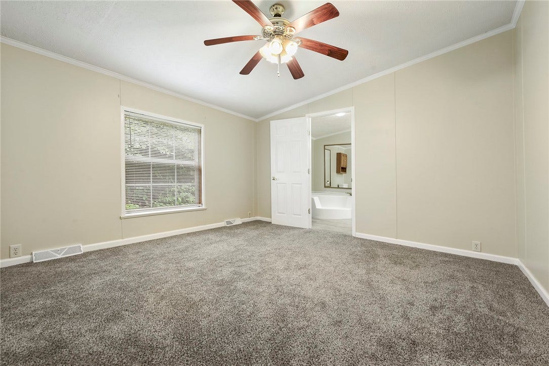 431 Illinois Ln, #65, Irwin, PA 15642