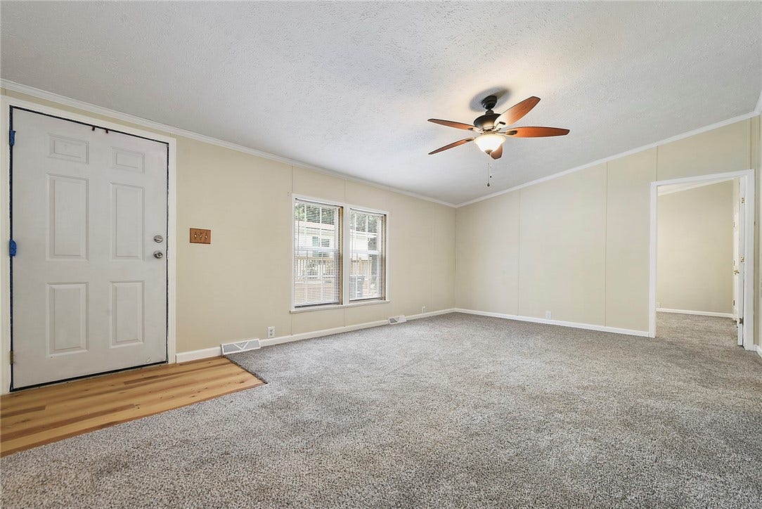 431 Illinois Ln, #65, Irwin, PA 15642