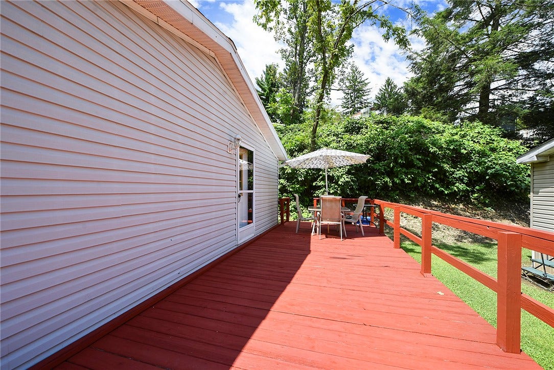 431 Illinois Ln, #65, Irwin, PA 15642