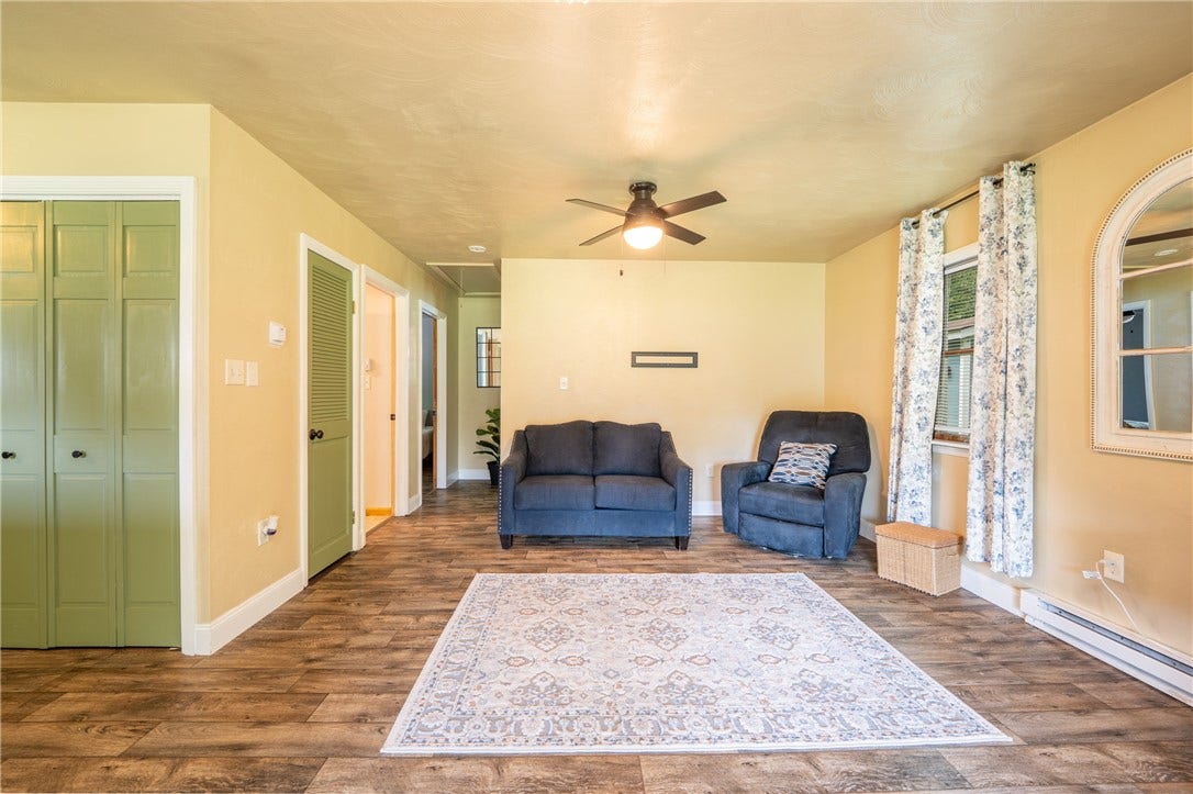 108 Shayne Ln, Latrobe, PA 15650