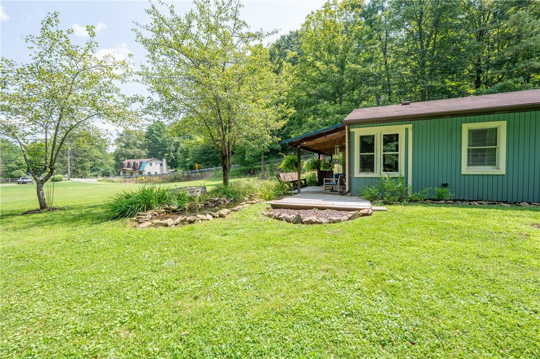 108 Shayne Ln, Latrobe, PA 15650