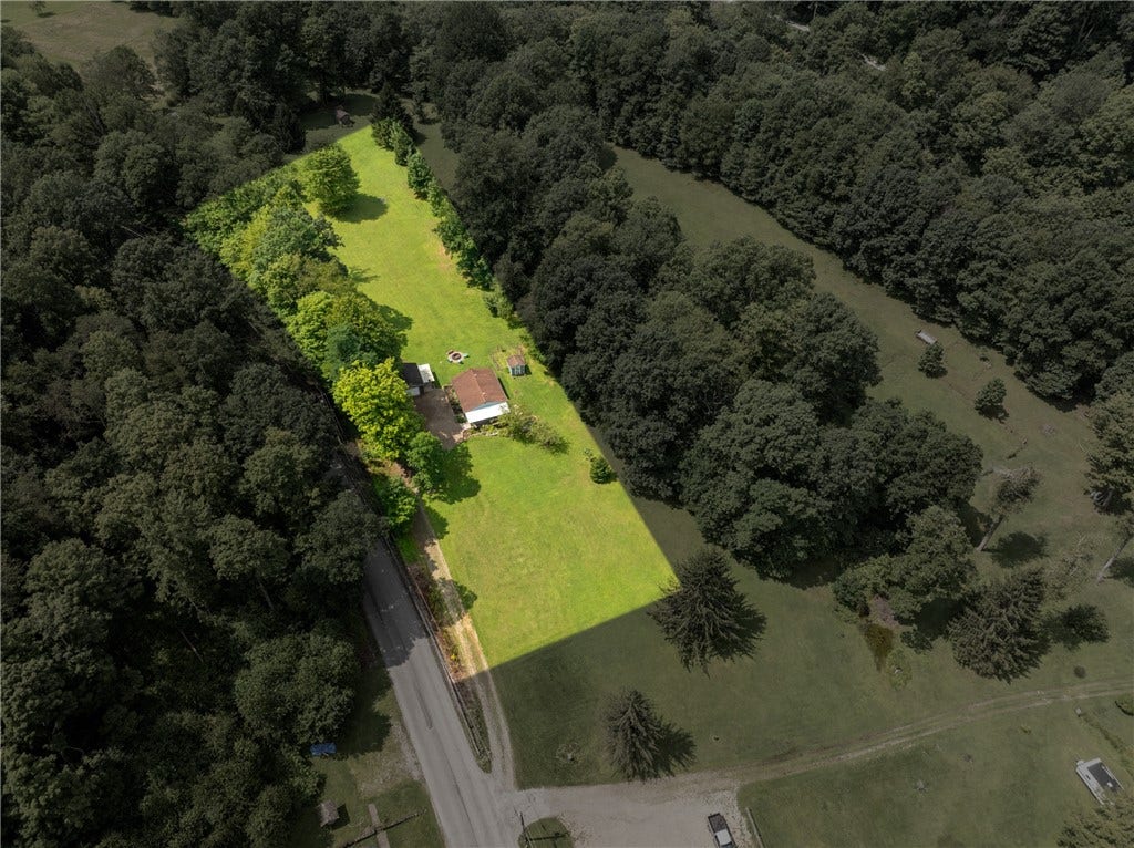 108 Shayne Ln, Latrobe, PA 15650