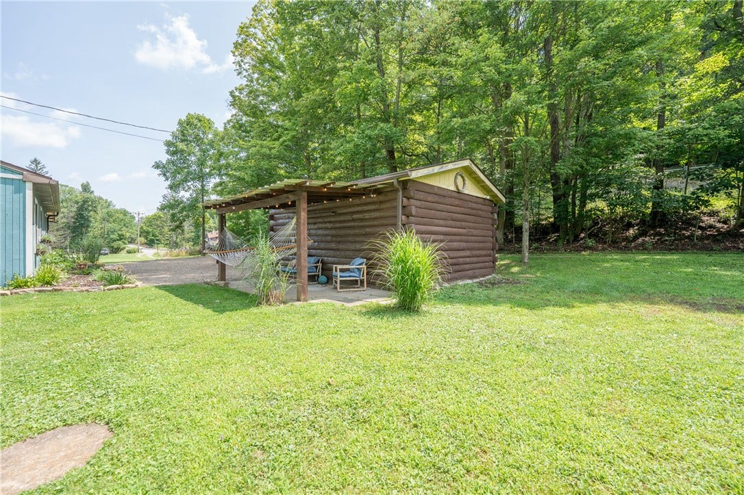 108 Shayne Ln, Latrobe, PA 15650