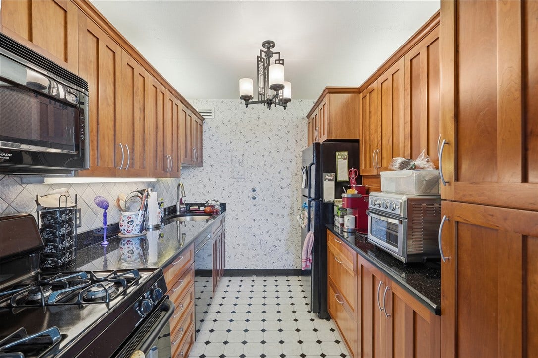 1150 BOWER HILL ROAD, #702A, Pittsburgh, PA 15243 1150 BOWER HILL ROAD, #702A, Pittsburgh, PA 15243