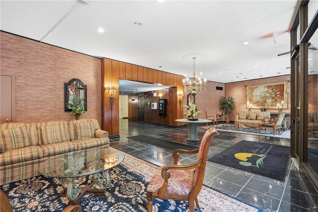 1150 BOWER HILL ROAD, #702A, Pittsburgh, PA 15243 1150 BOWER HILL ROAD, #702A, Pittsburgh, PA 15243