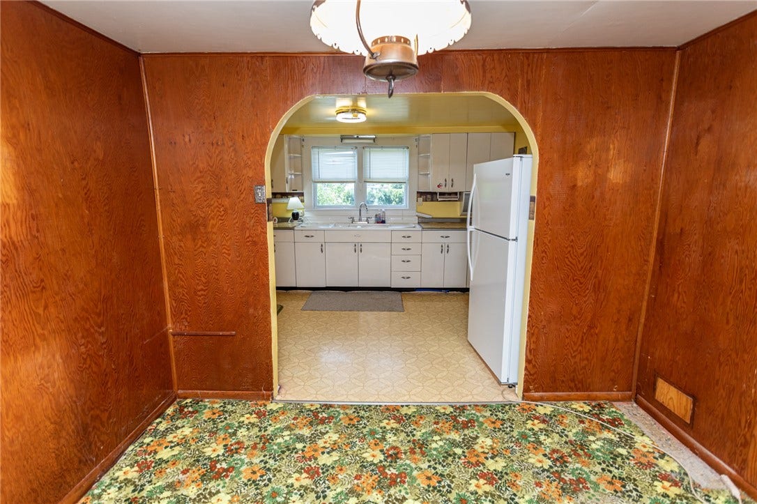 7221 National Pike, Uniontown, PA 15401