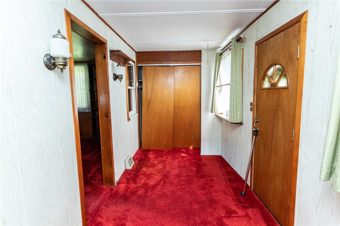 7221 National Pike, Uniontown, PA 15401