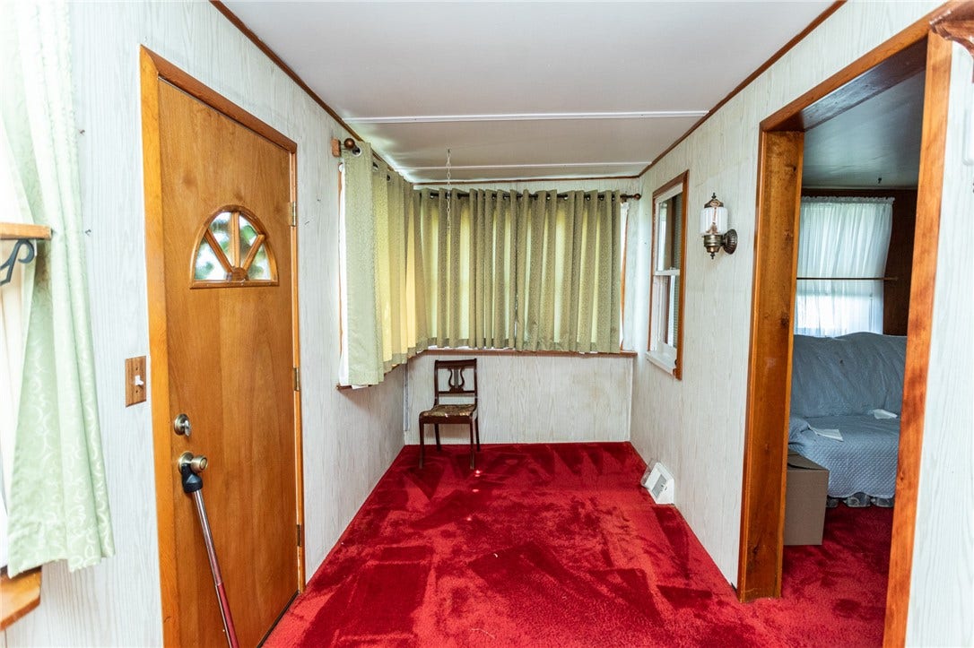 7221 National Pike, Uniontown, PA 15401