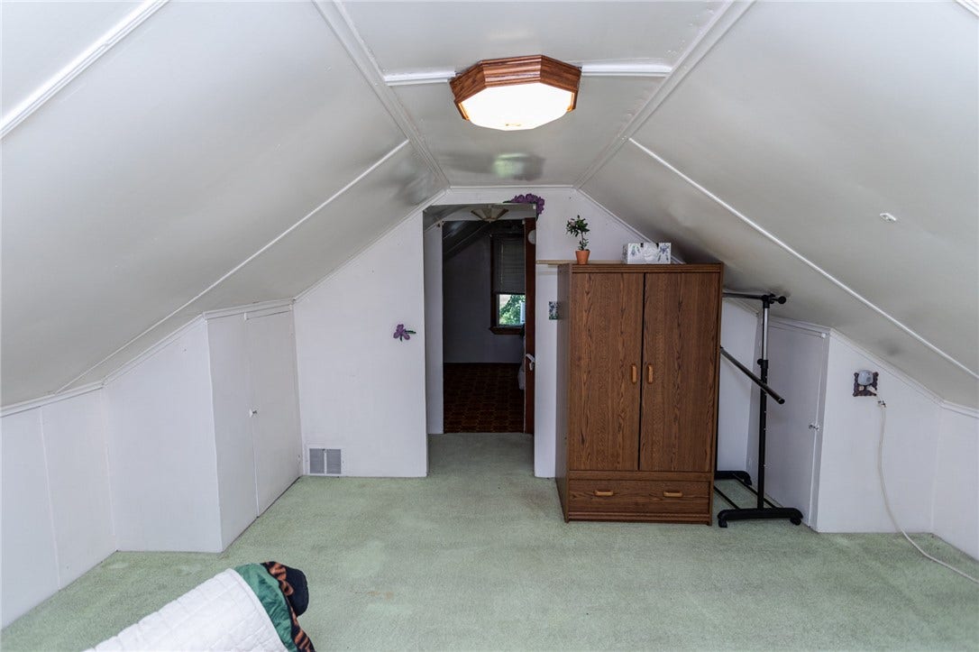 7221 National Pike, Uniontown, PA 15401