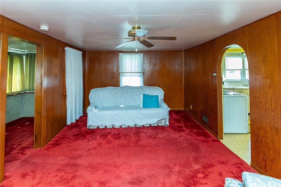 7221 National Pike, Uniontown, PA 15401