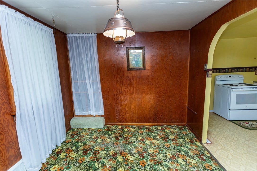 7221 National Pike, Uniontown, PA 15401