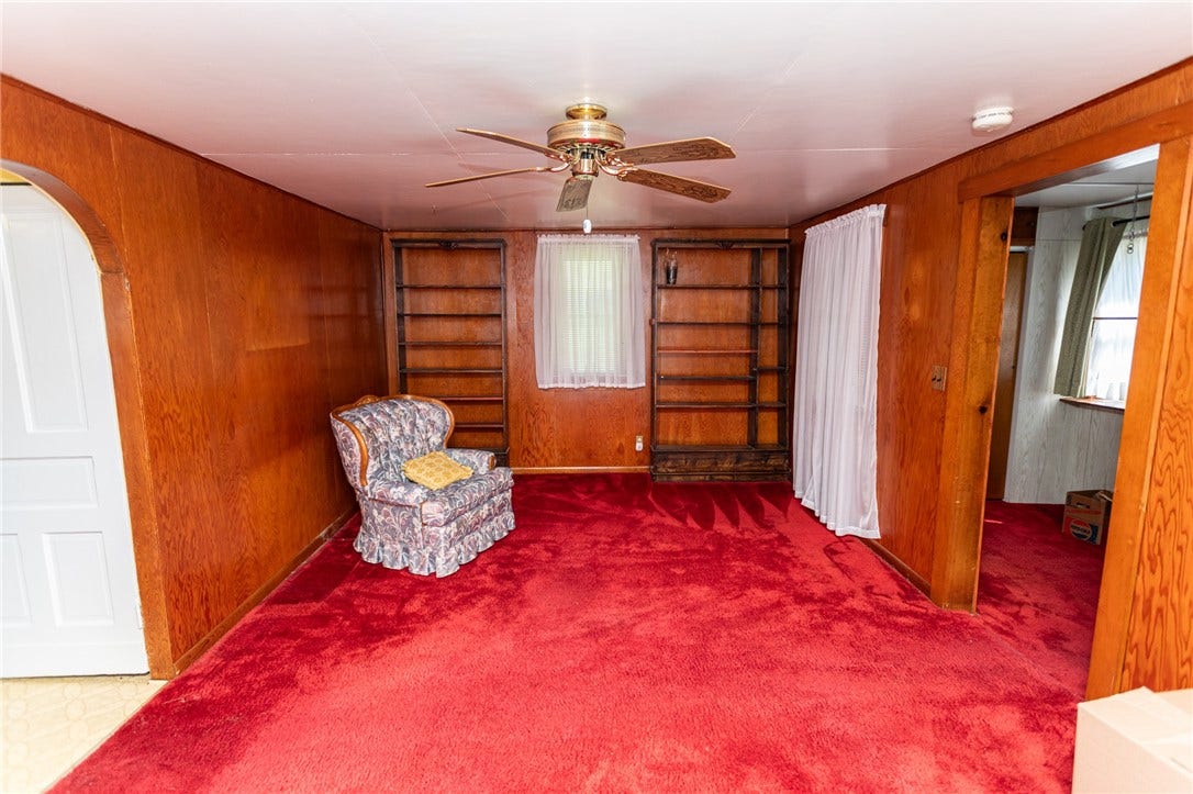7221 National Pike, Uniontown, PA 15401