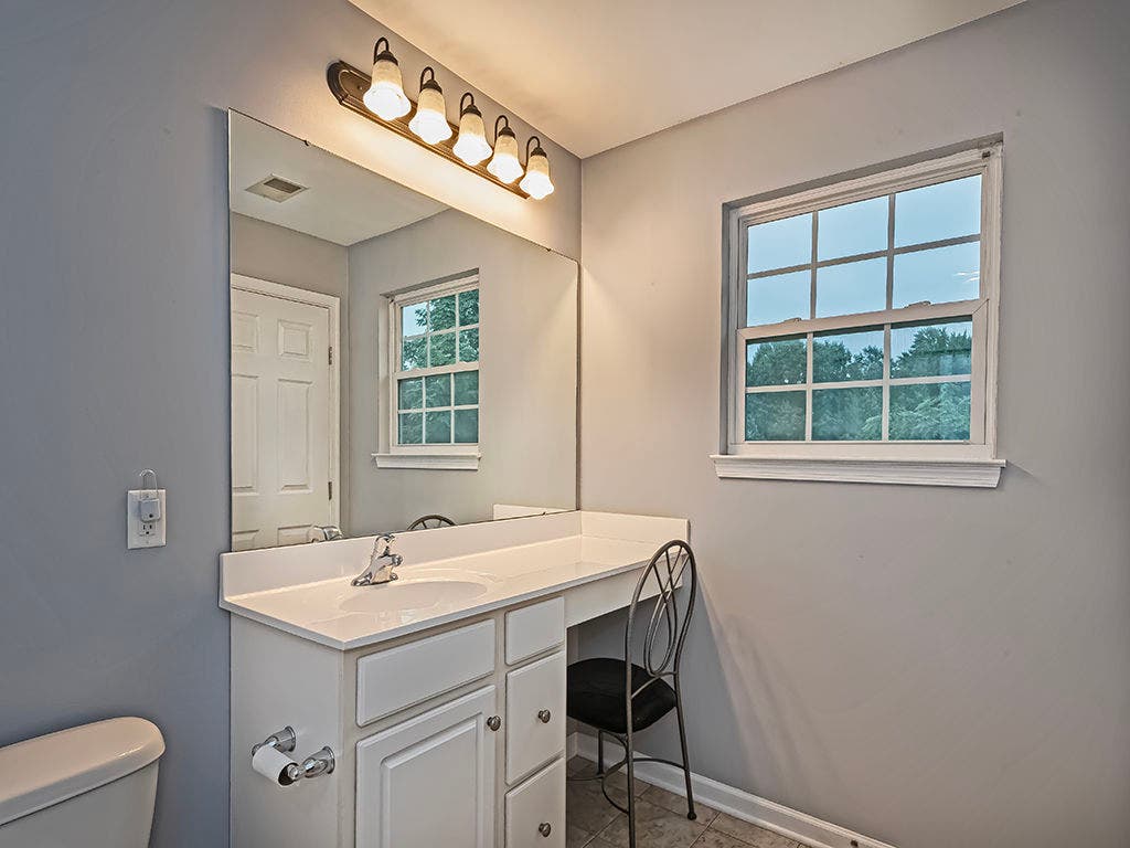 195 Broadstone Drive, Mars, PA 16046