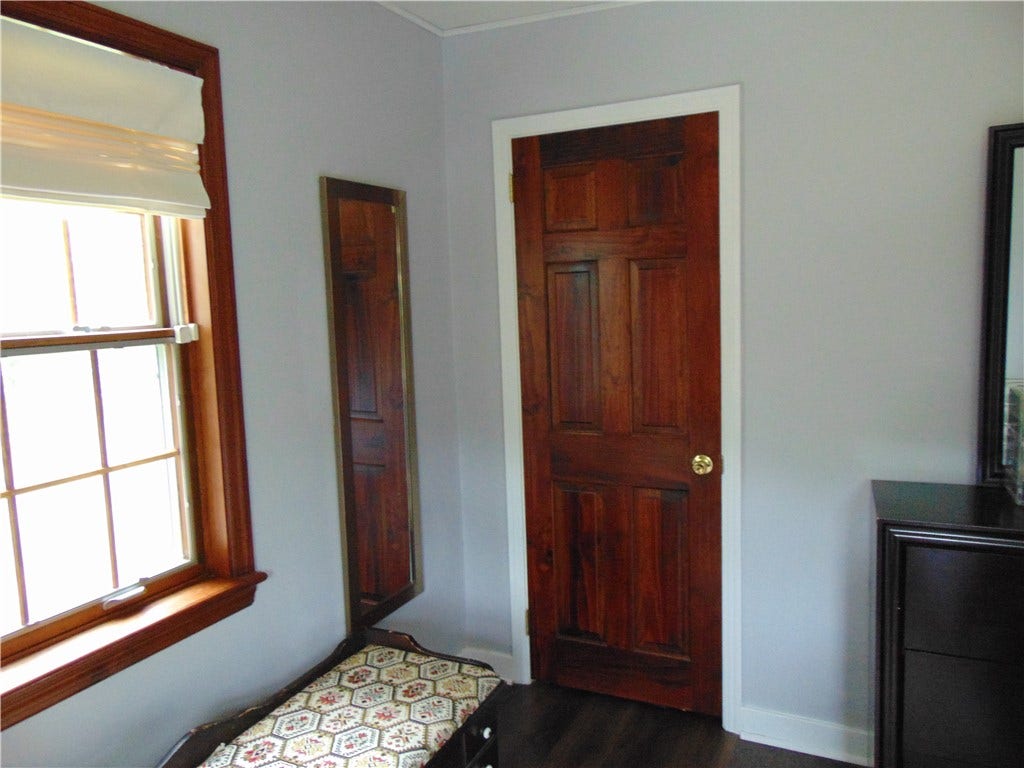 191 Buttermilk Hollow Rd, North Huntingdon, PA 15642