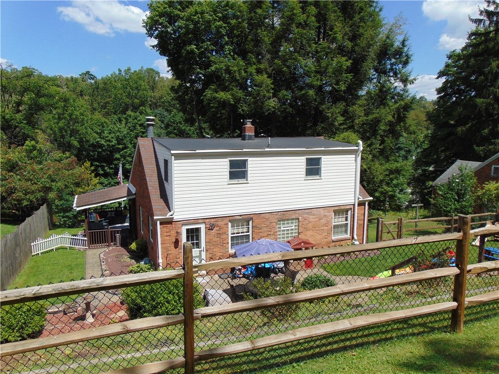 191 Buttermilk Hollow Rd, North Huntingdon, PA 15642