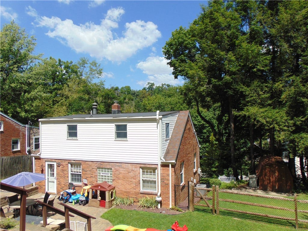 191 Buttermilk Hollow Rd, North Huntingdon, PA 15642