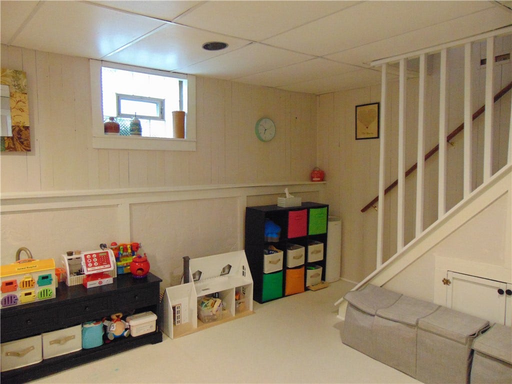 191 Buttermilk Hollow Rd, North Huntingdon, PA 15642