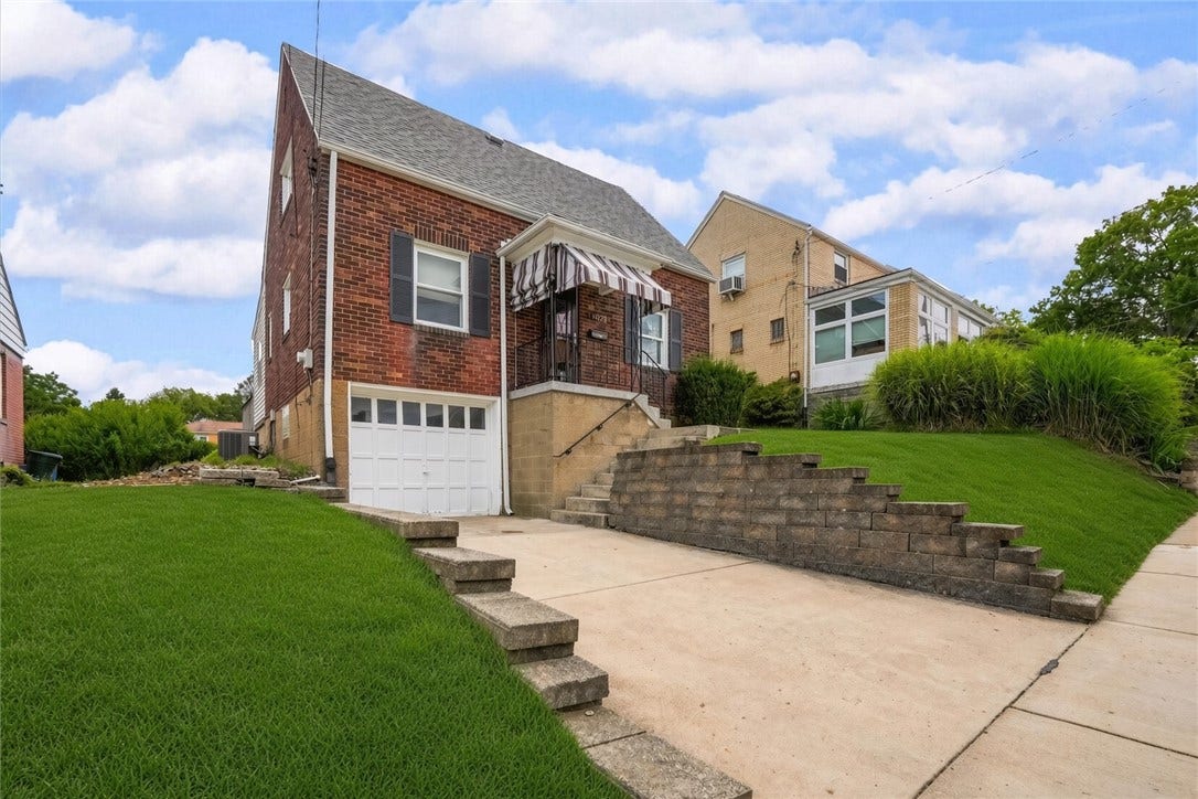 1422 Simona Dr, Pittsburgh, PA 15201 1422 Simona Dr, Pittsburgh, PA 15201