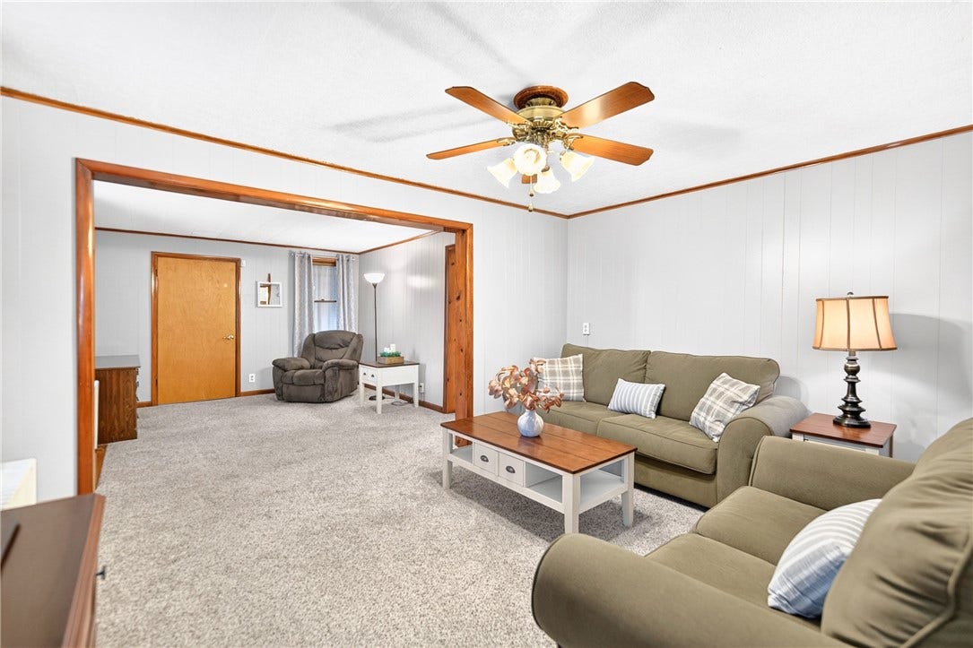 338 E Crawford Ave, Connellsville, PA 15425