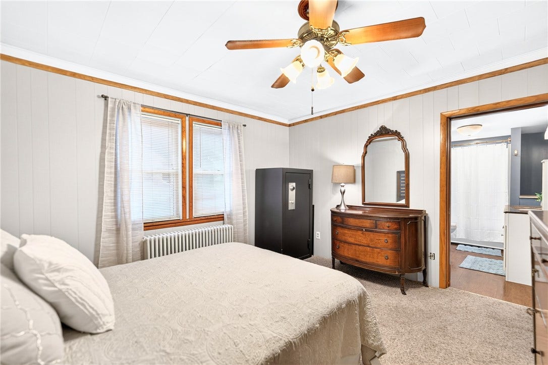 338 E Crawford Ave, Connellsville, PA 15425