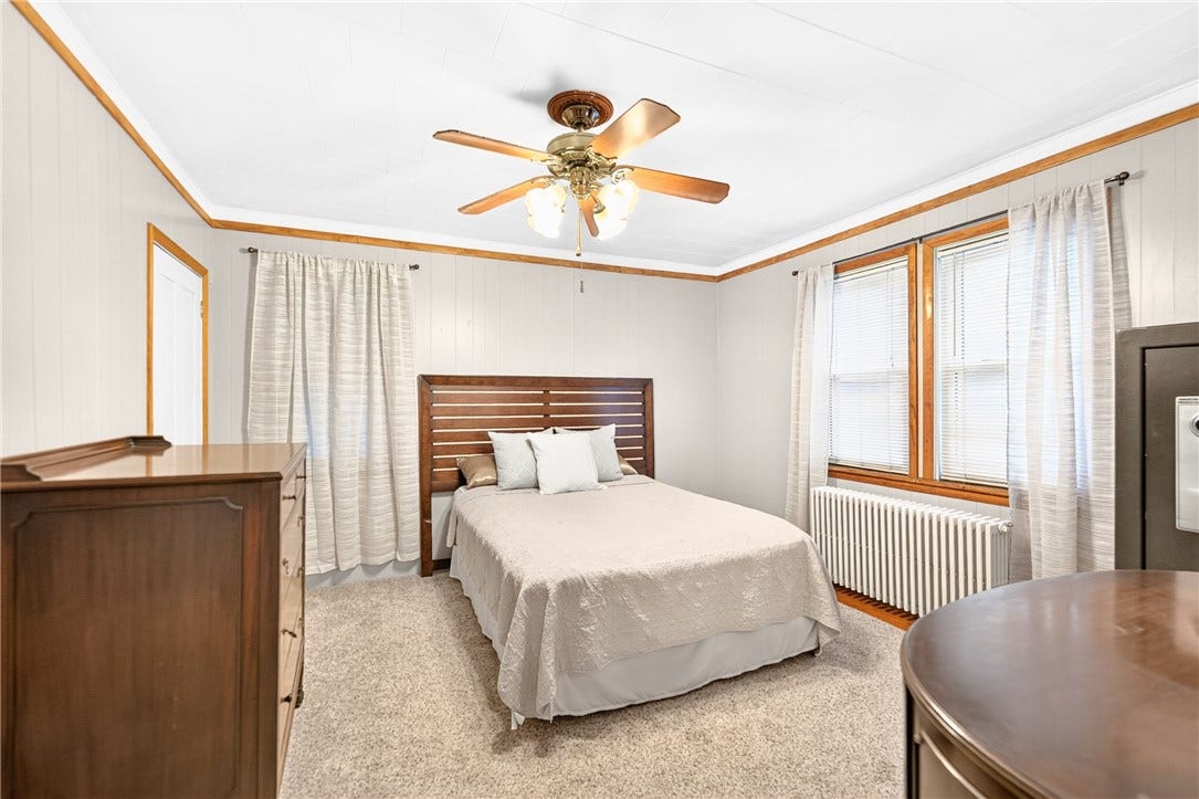 338 E Crawford Ave, Connellsville, PA 15425