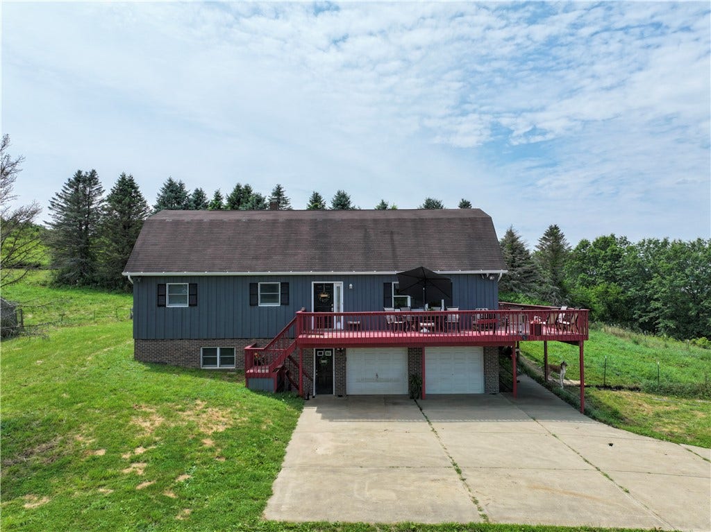 400 Walker Lane, Washington, PA 15301