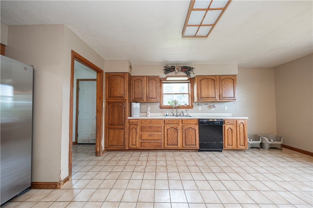 400 Walker Lane, Washington, PA 15301